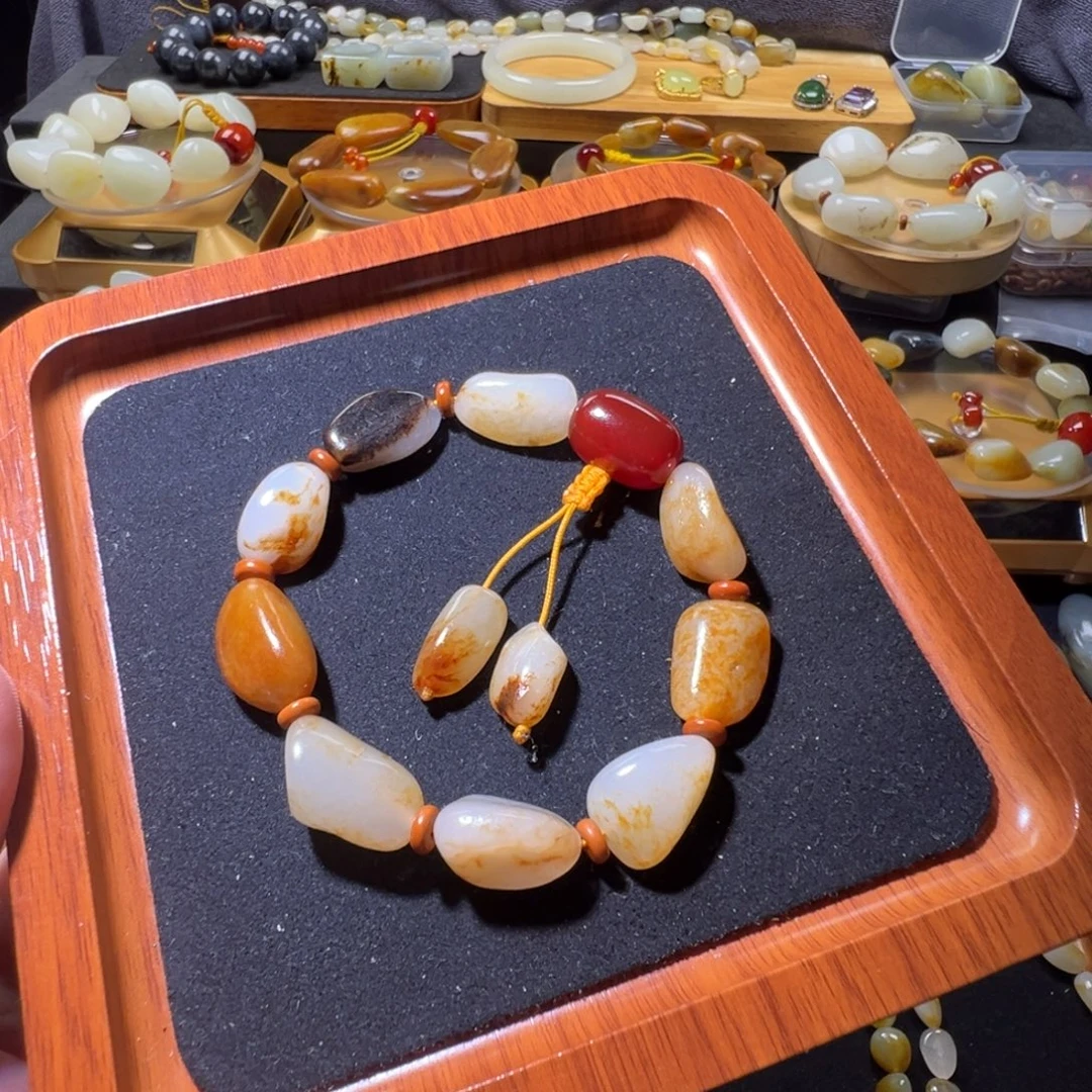 大***宝和田玉未镶嵌手串