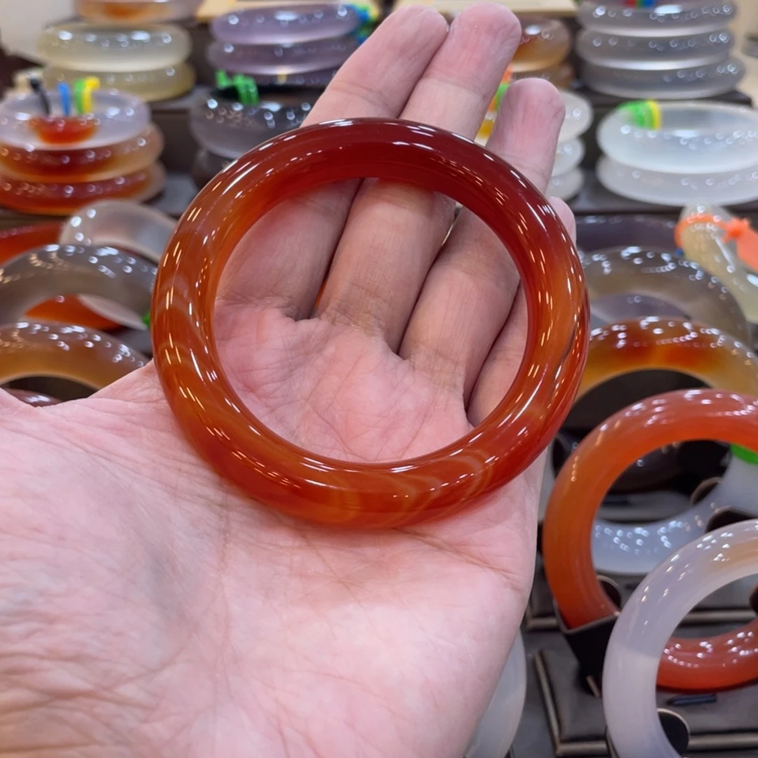 玛瑙/玉髓手镯未镶嵌