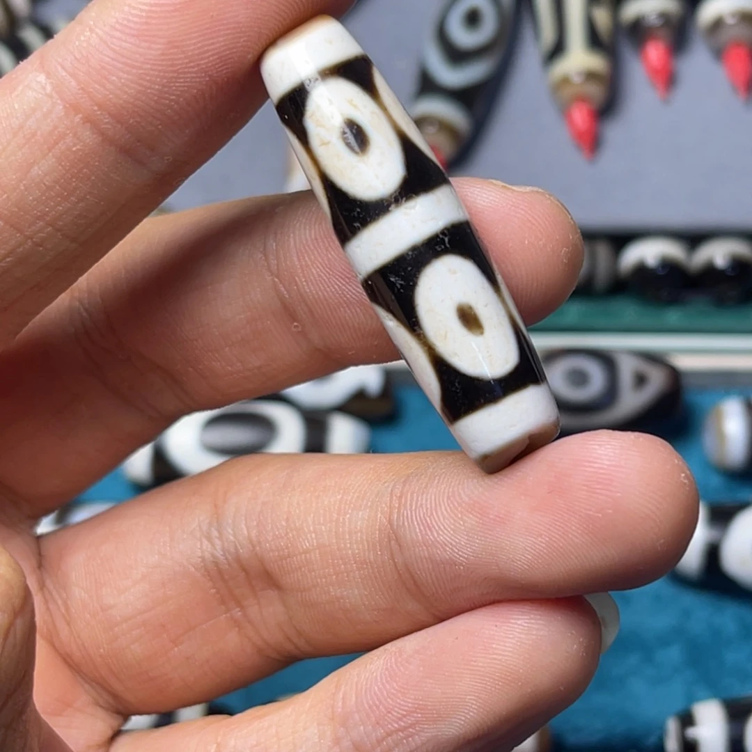 玛瑙/玉髓未镶嵌颈饰行运八眼