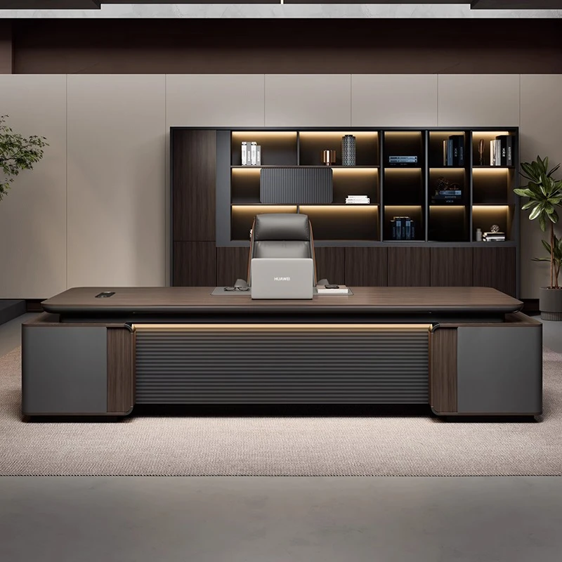 总裁董事长老板桌办公桌轻奢高级感实木吸塑大班台办公室办公家具