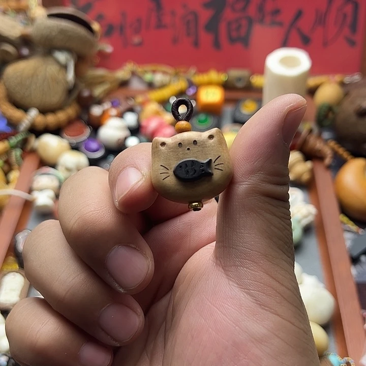 非金属桃木猫头滴溜