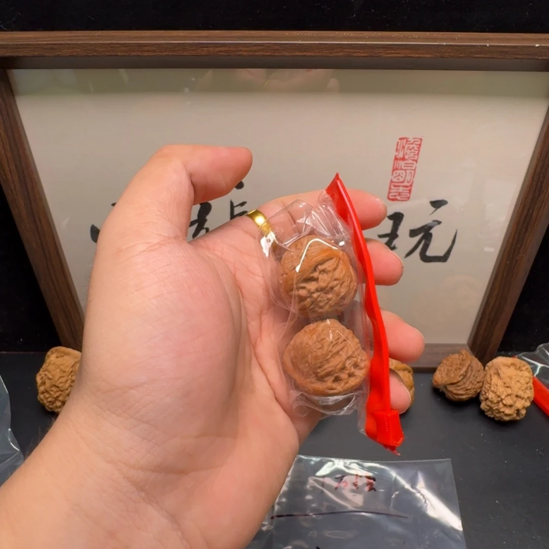 文玩核桃吊坠小*吧铁锤妹妹文玩核桃