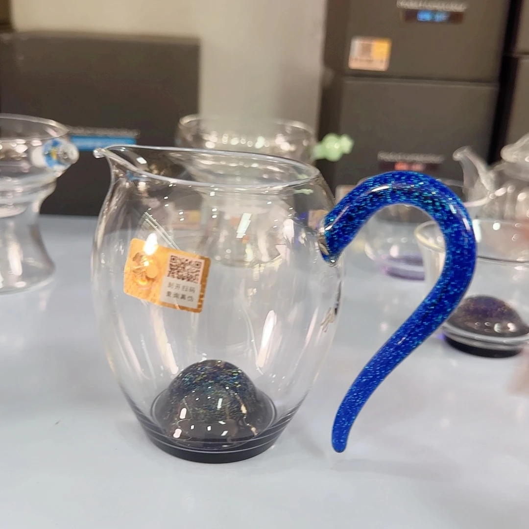 脚***凉禾器宝蓝金怡然公道杯