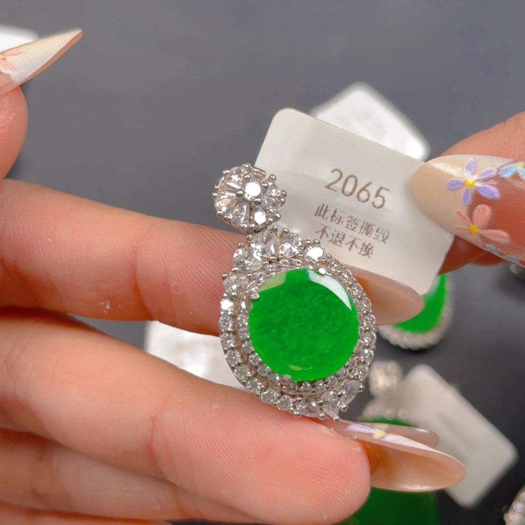 【闪购商品】颈饰银S925镶嵌翡翠翡翠