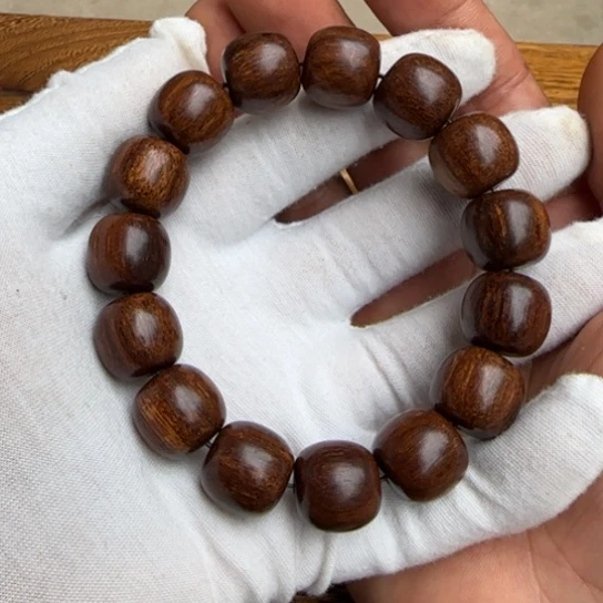 贡木购****苗全陈化老料把件串