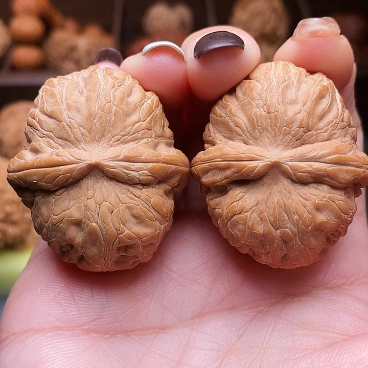 文玩核桃把件元宝40尺全品