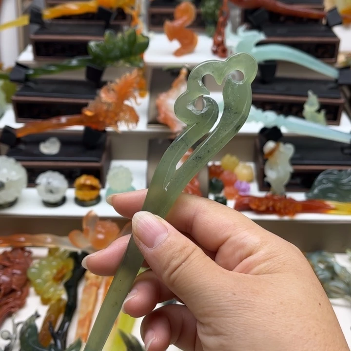 蛇纹石玉未镶嵌岫玉发簪