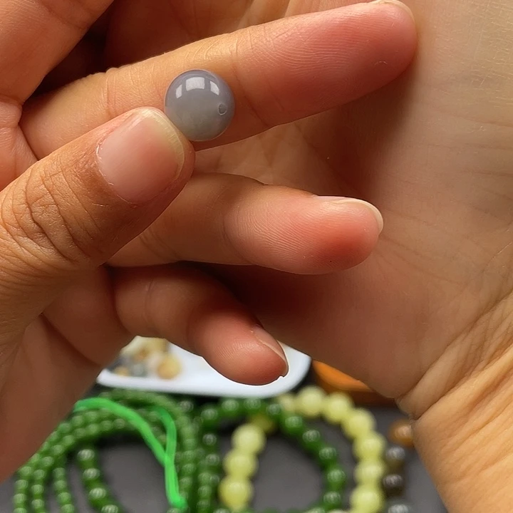 未镶嵌和田玉（糖玉）挂件