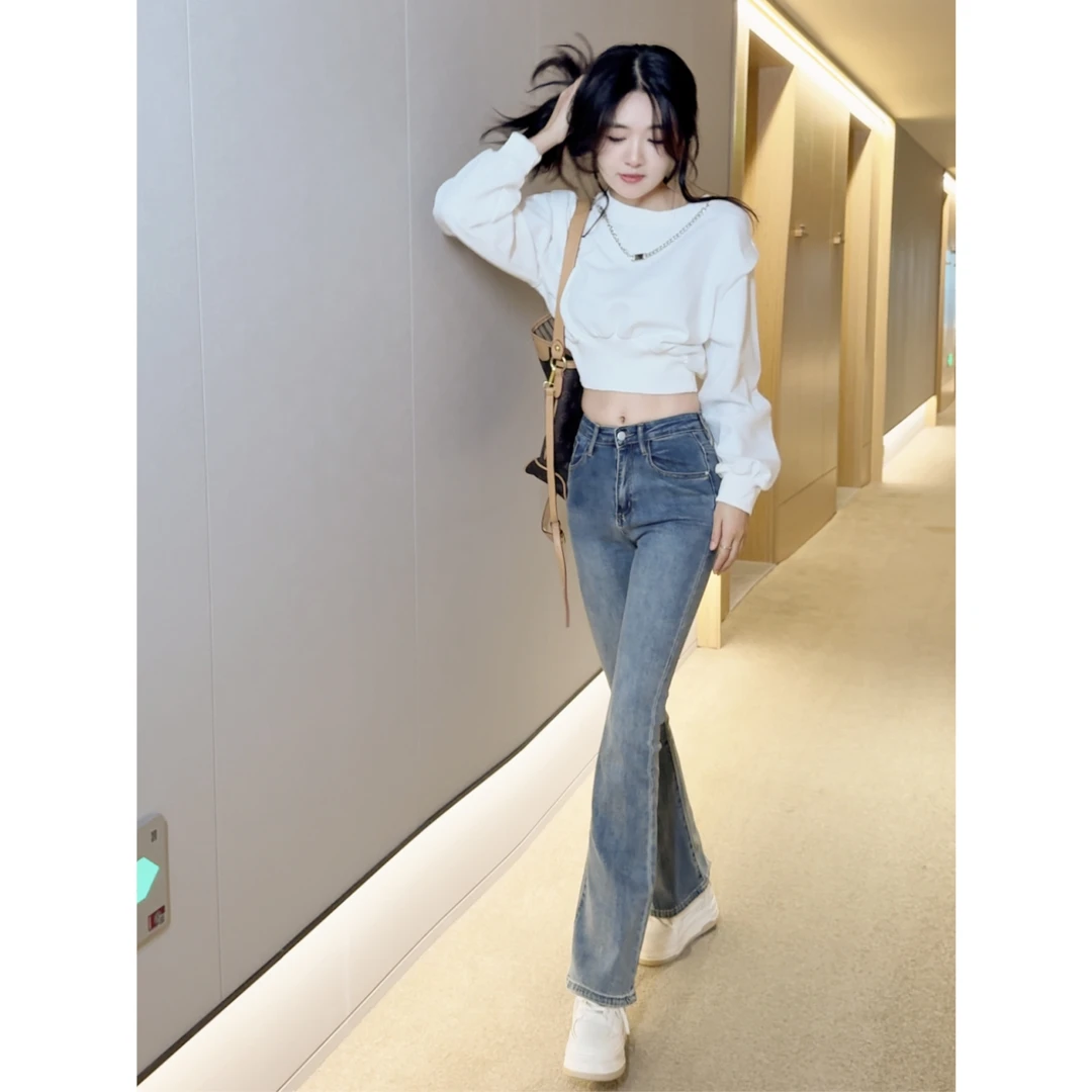 时尚蝙蝠袖短款白色卫衣套装女装2025秋季新款微喇牛仔长裤两件套