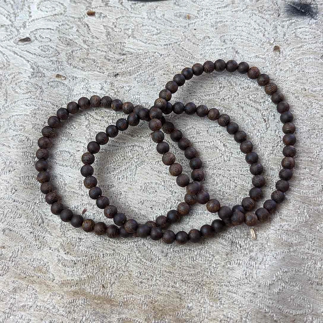 沉香手串05单圈沉水红金泥多样性发一沉香手串