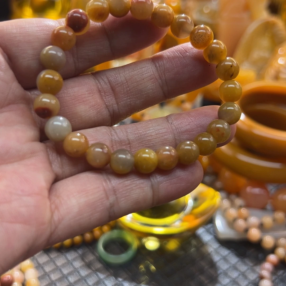 石英质玉未镶嵌颈饰