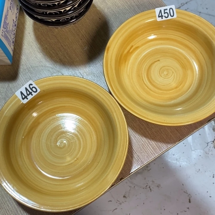 和***弦瓷片五厂茶色深盘一对瑕疵