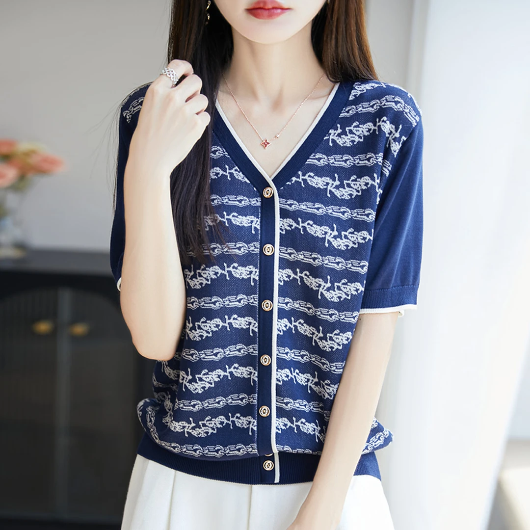 微胖mm夏装特大码冰丝针织衫女士短袖t恤遮肚子巨显瘦条纹v领上衣