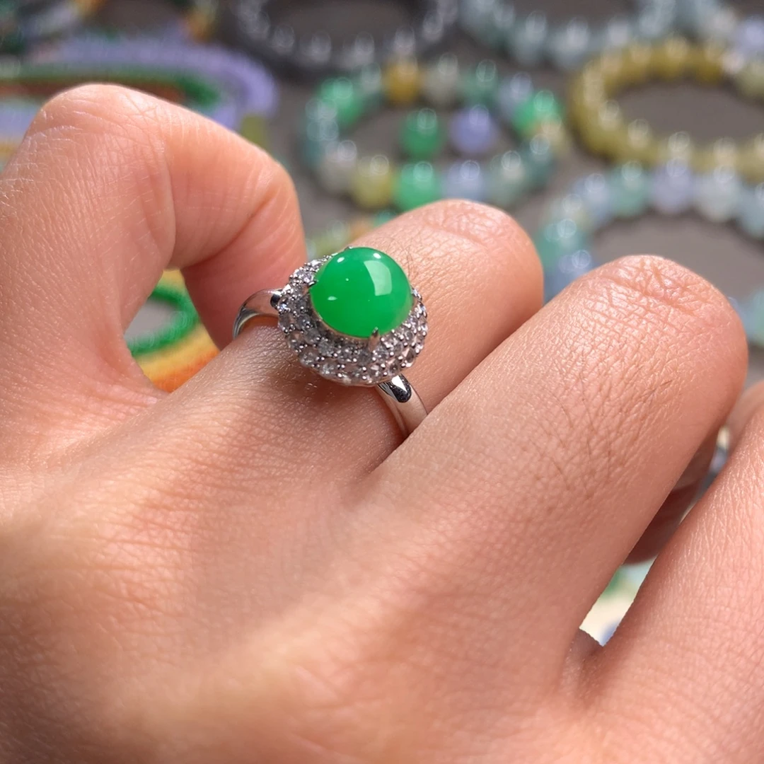 翡翠未镶嵌手链卡7.4