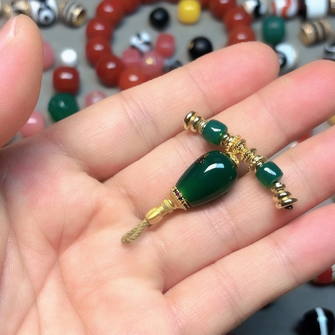 ****飞玛瑙/玉髓未镶嵌隔珠