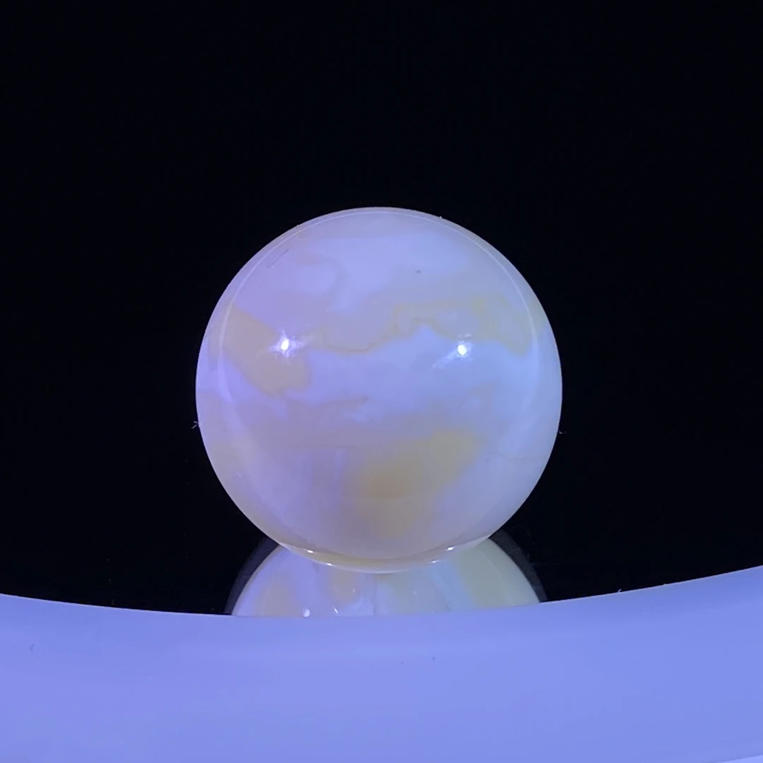 19.2mm漆瓷白荧光妖蜜蜡圆珠 荧光难遇