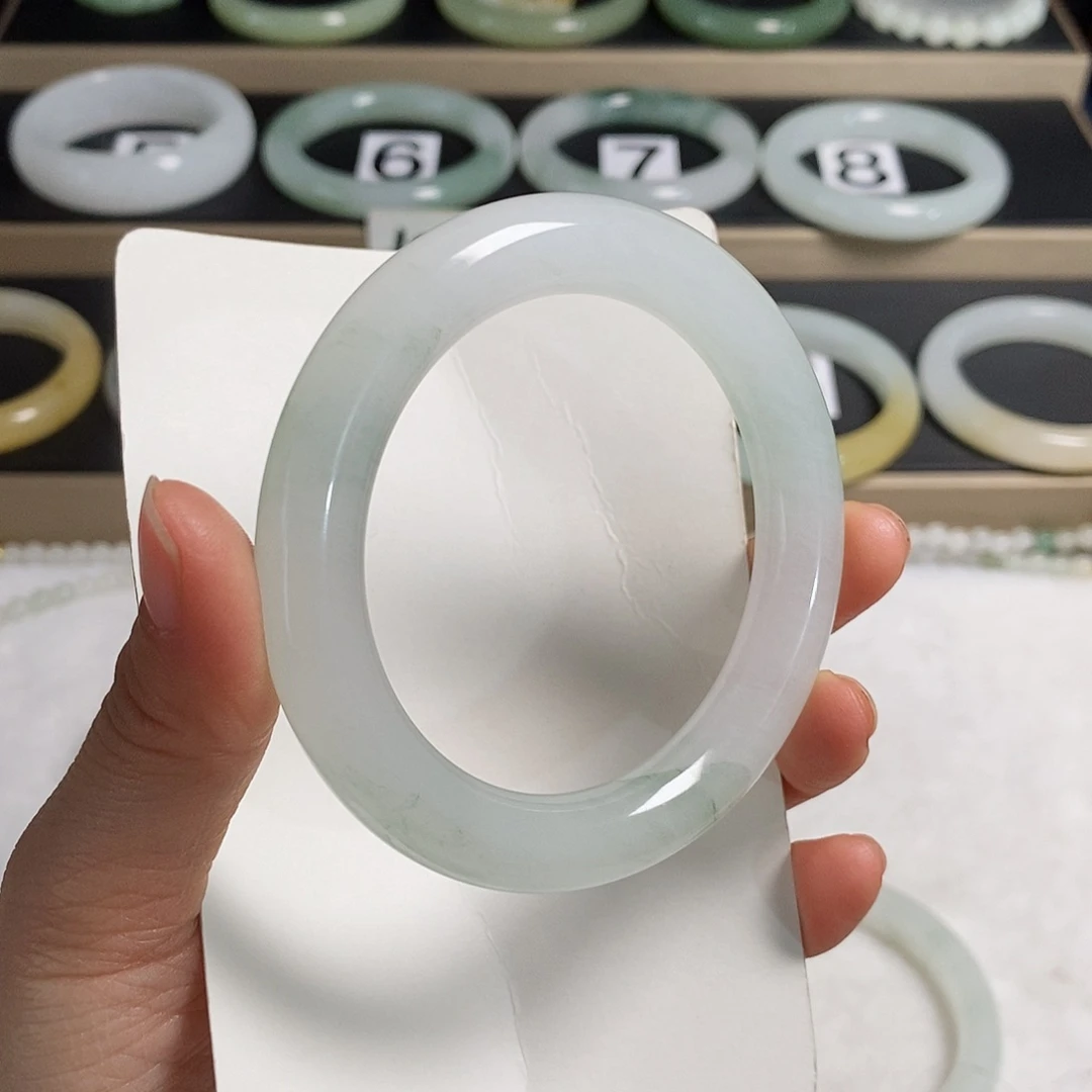 石英质玉（金丝玉）手镯未镶嵌烤****?