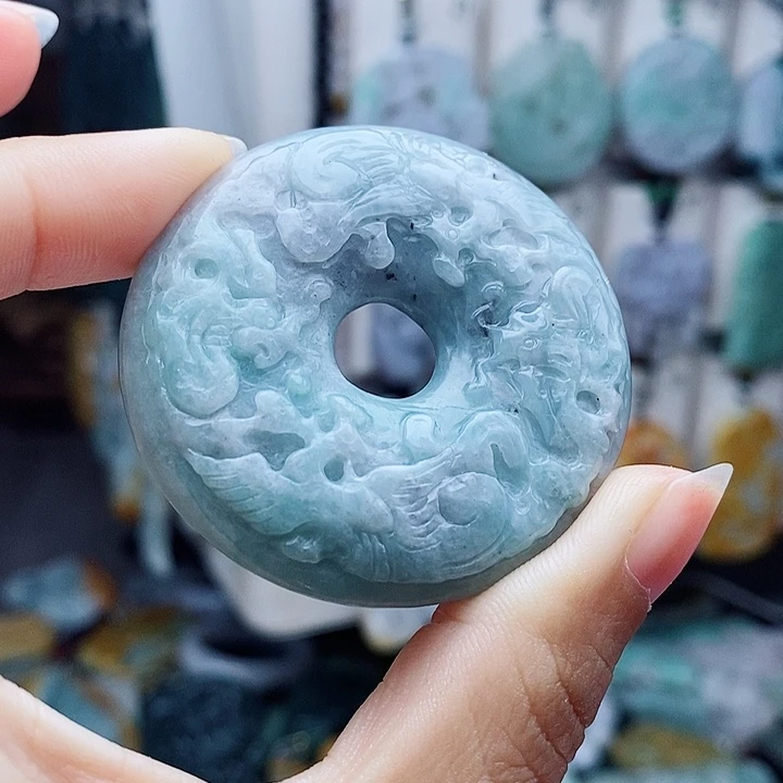 翡翠未镶嵌颈饰翡翠