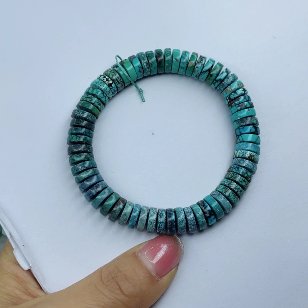 绿松石颈饰未镶嵌