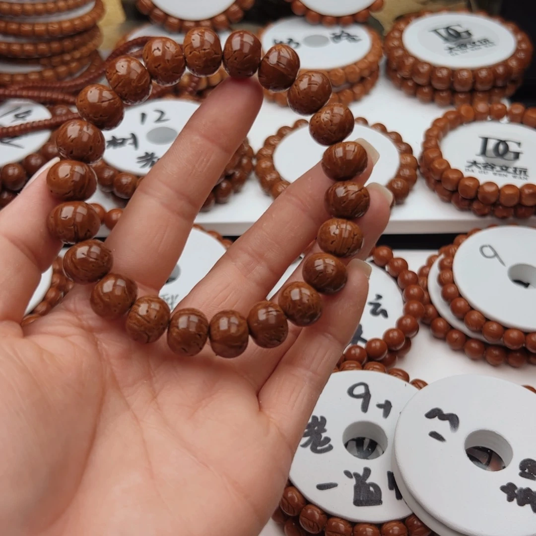 桃核手串张***生桃核手串