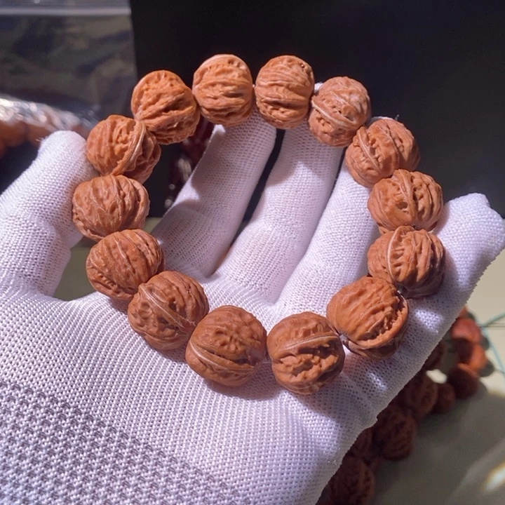 手串文玩核桃……20
