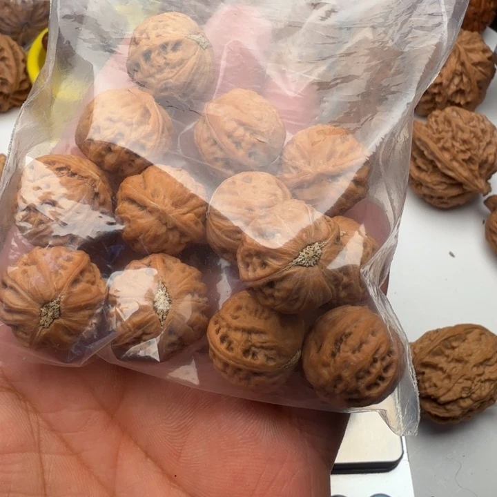 喯***.文玩核桃吊坠麻核桃10