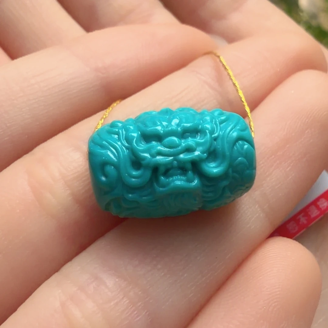 绿松石未镶嵌颈饰