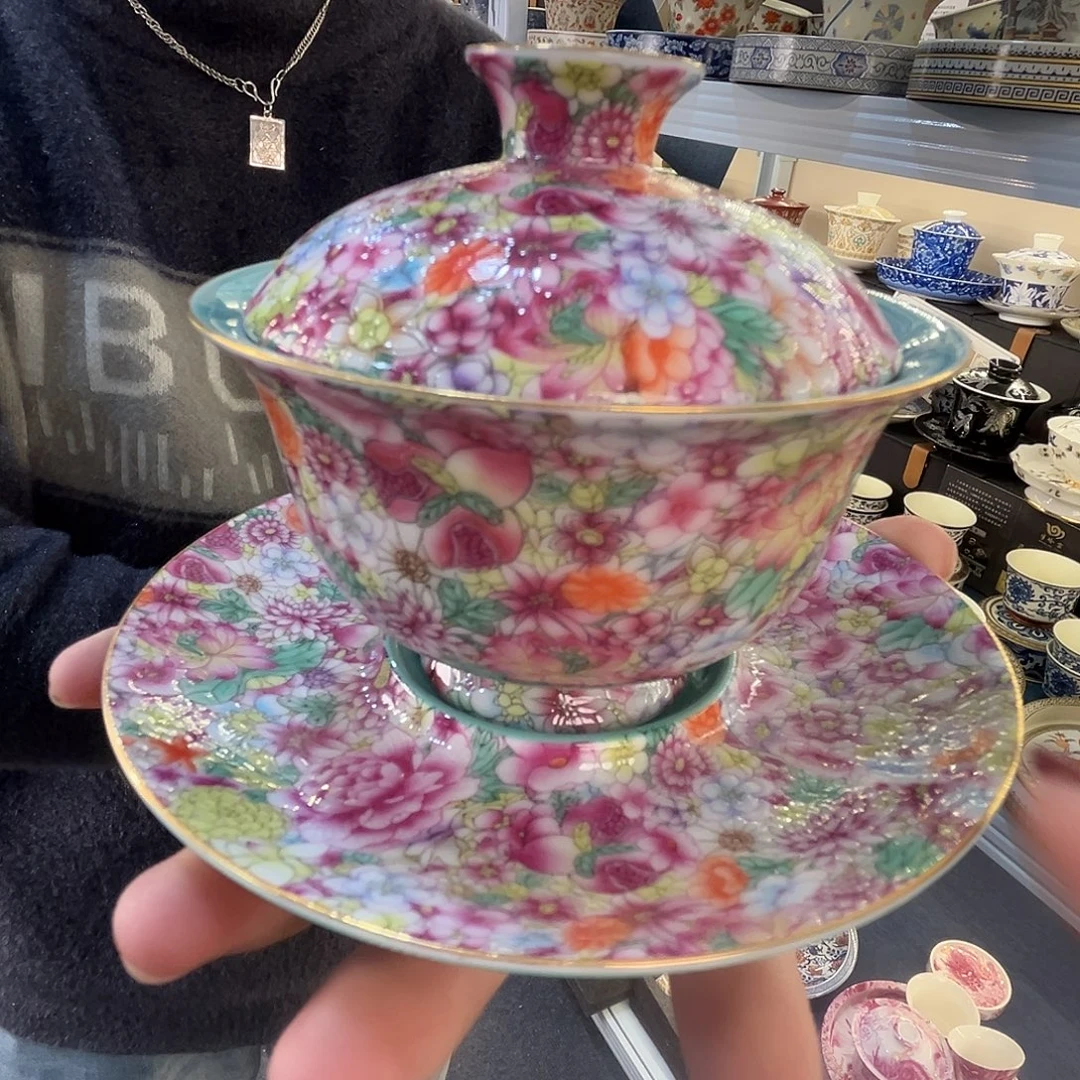 这些盖碗很漂亮！！！