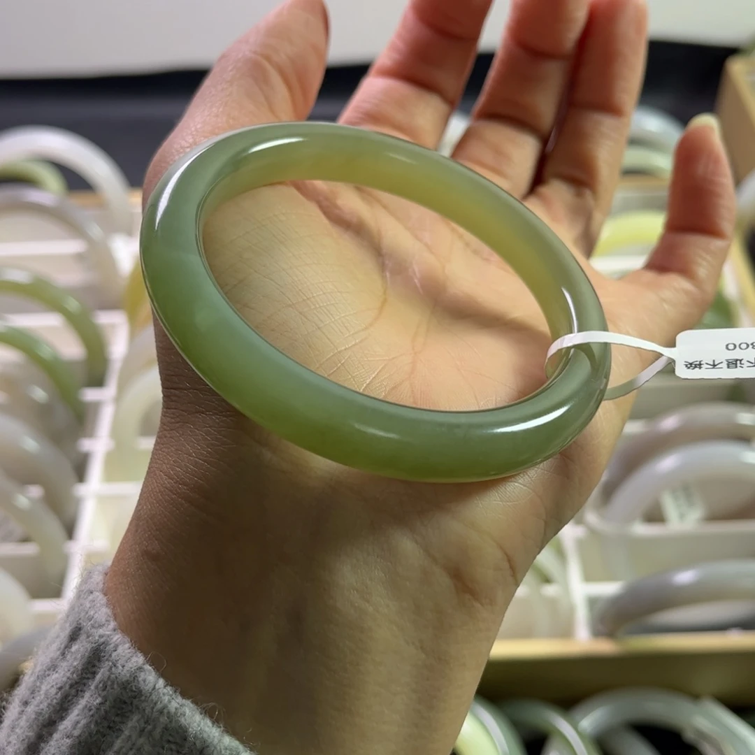 和田玉手镯59圈口未镶嵌