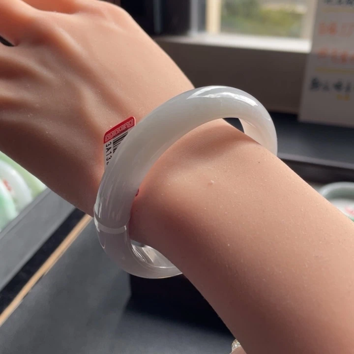 翡翠未镶嵌手镯34