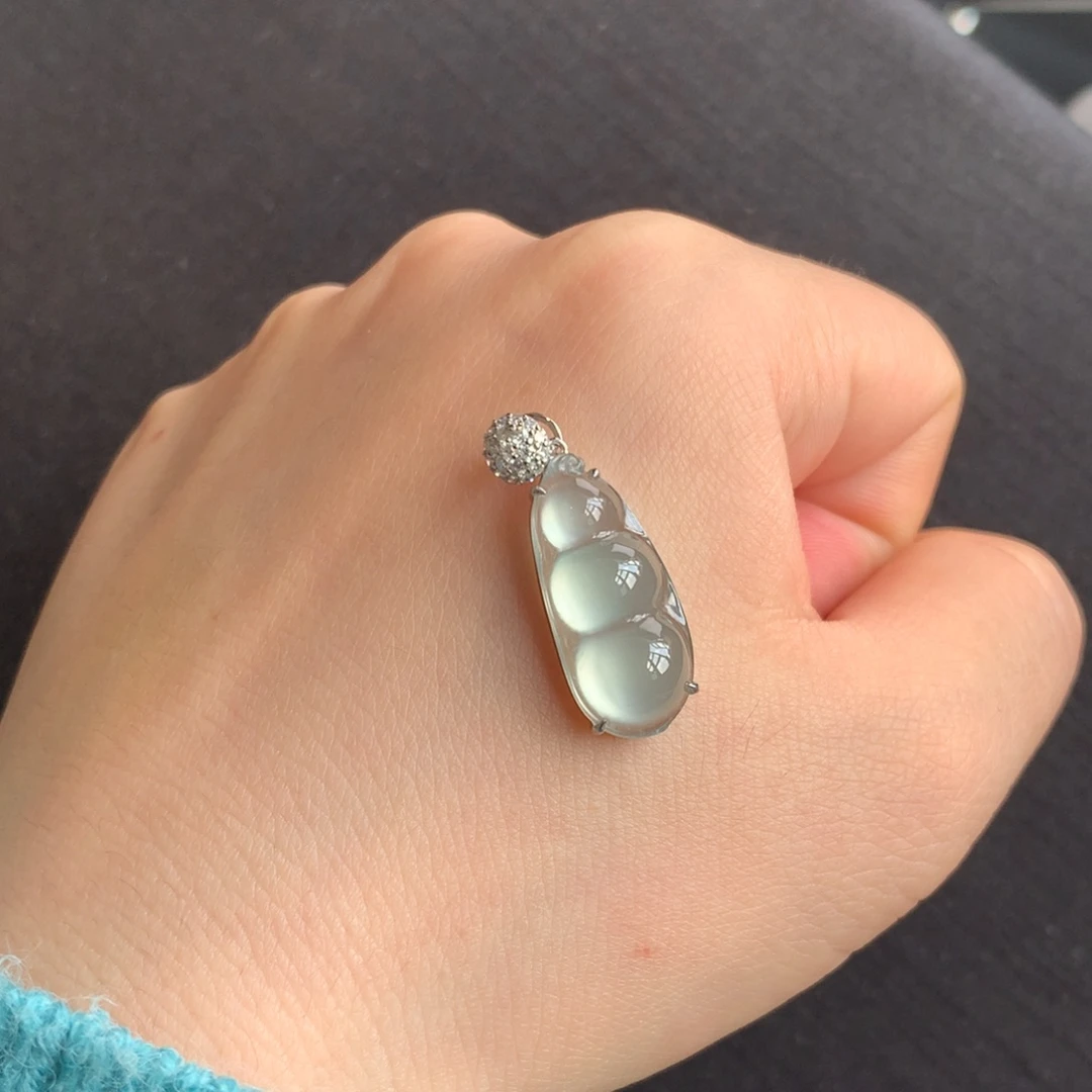 翡翠18K金镶嵌颈饰天然翡翠