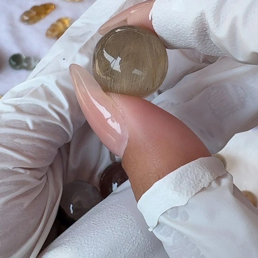 未镶嵌颈饰水晶镜*?发晶