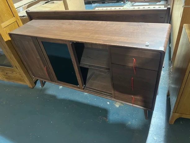 操场柜黑胡桃实木餐边柜1.5样品清