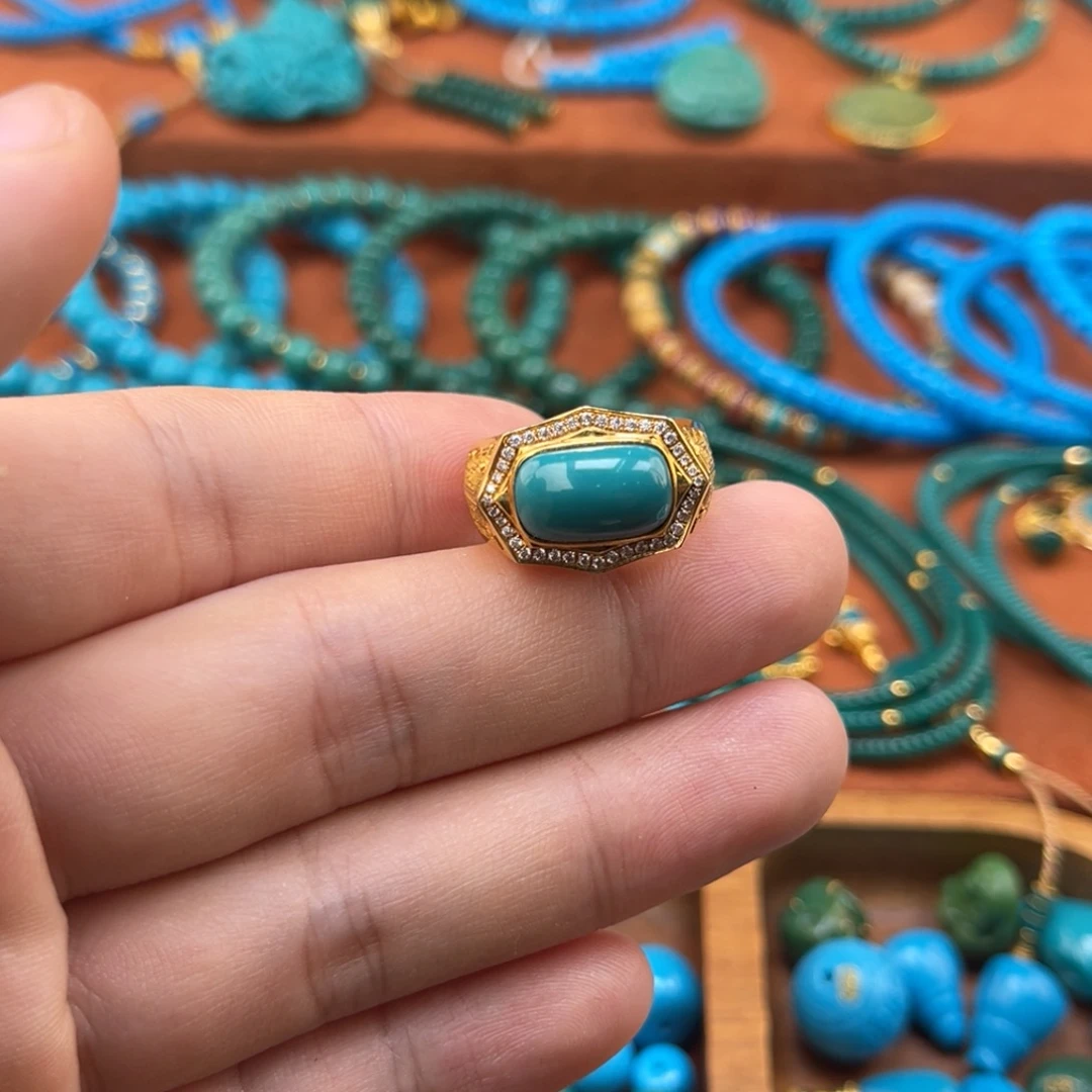 绿松石18K金镶嵌珠宝奇石