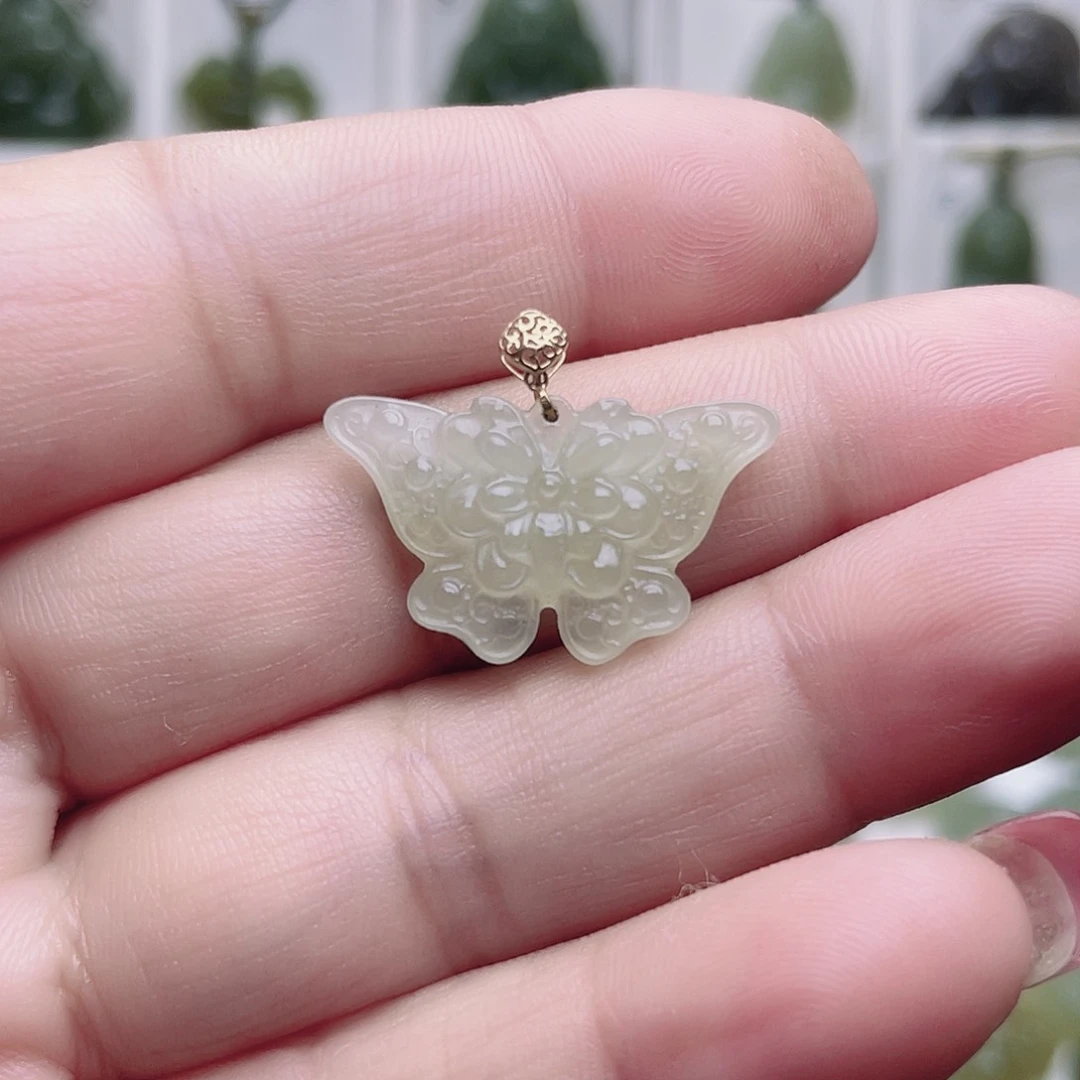 和田玉颈饰18K金镶嵌