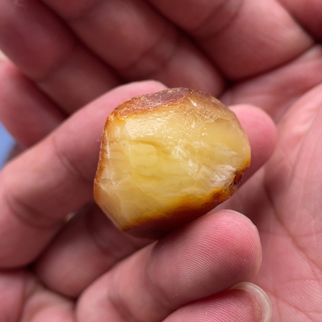 定制琥珀未镶嵌蜜蜡