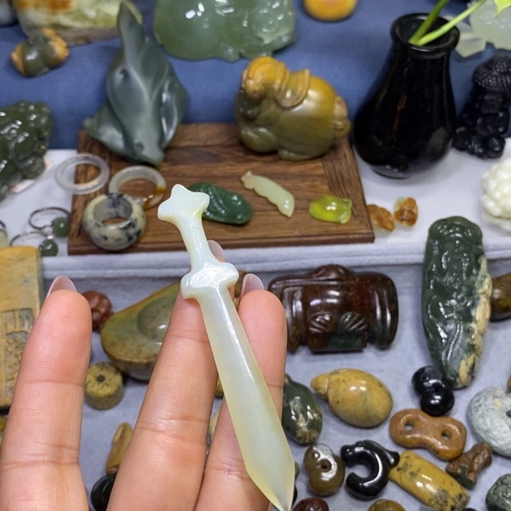 蛇纹石玉未镶嵌岫玉