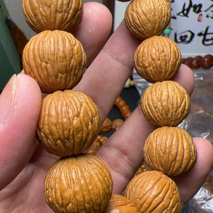 猴头核桃吊坠卡罗拉咯