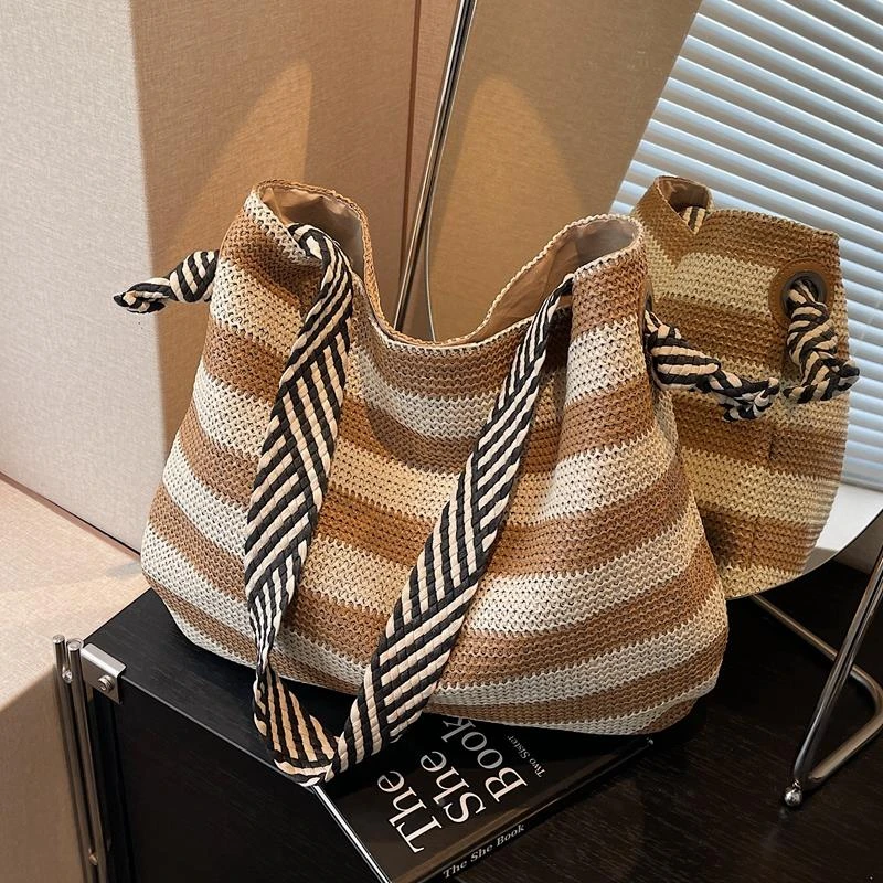 女条纹夏季托特包海边流行沙滩单肩大容量草编包编织休闲度假斜挎