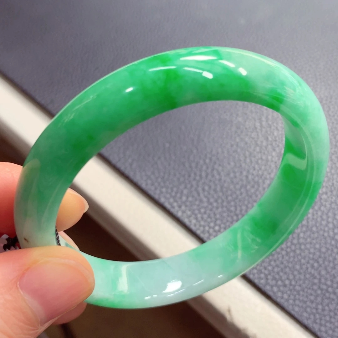 未镶嵌手镯翡翠翡翠