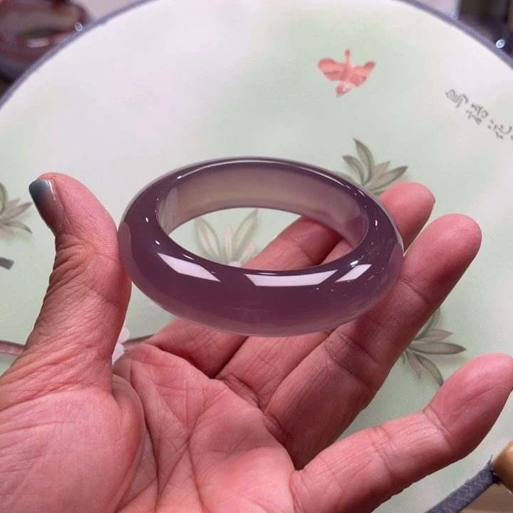 周***周玛瑙/玉髓未镶嵌手镯