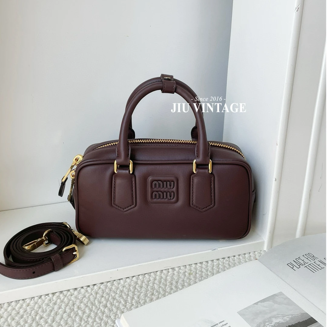99新 MIU MIU/缪缪 石楠木色保龄球包小号芯片JM14TH77-0008