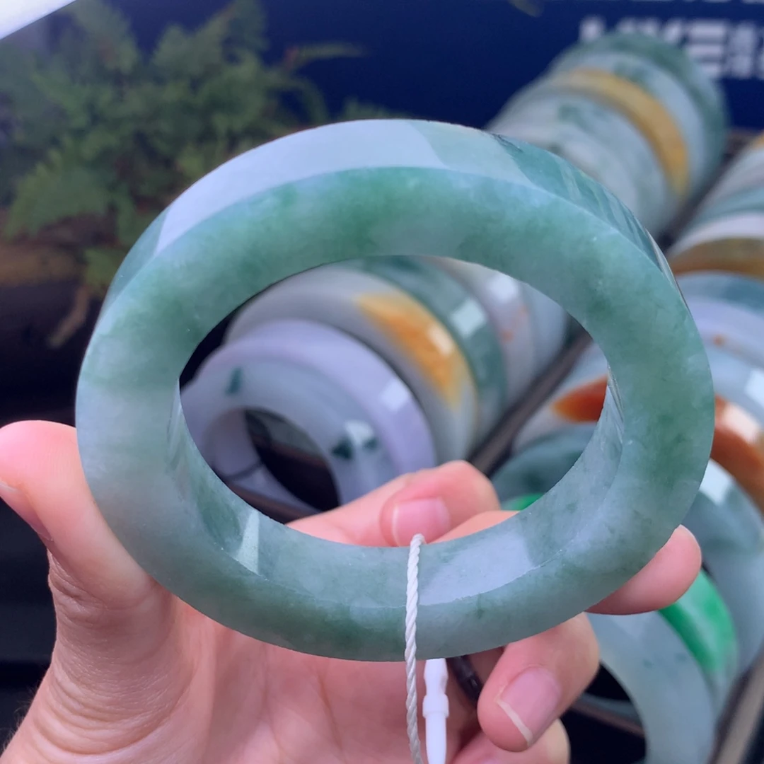 定制翡翠未镶嵌手镯定制不退不换
