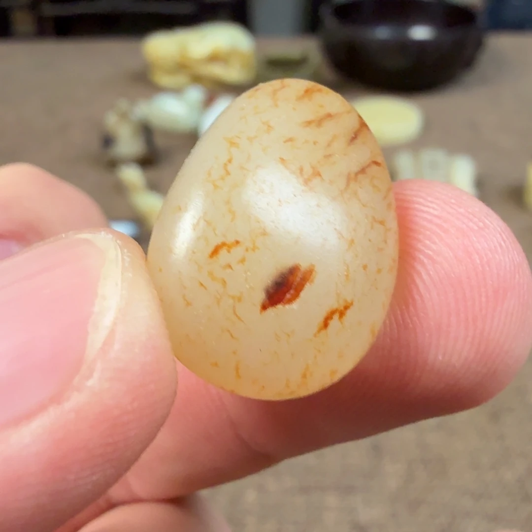 和田玉（糖玉）未镶嵌珠宝半成品田