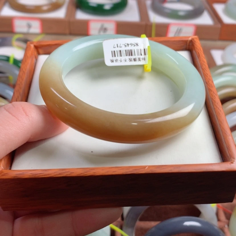 【闪购商品】和田玉手镯未镶嵌58.8