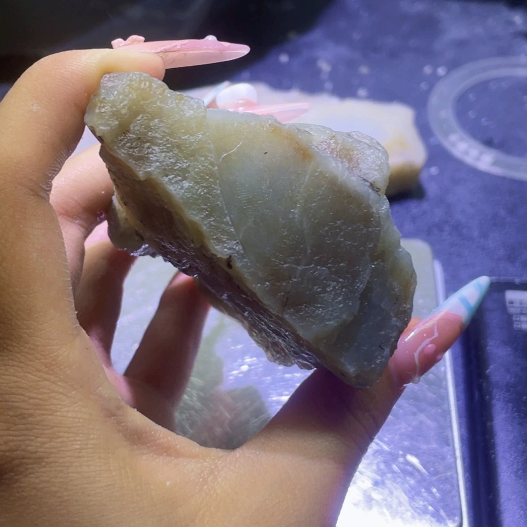 未镶嵌和田玉（糖玉）珠宝半成品