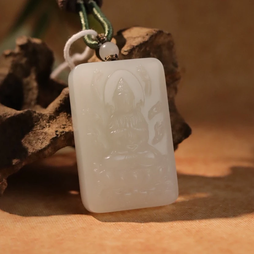 GG092007 和田玉白玉黑山厚装千手观音吊坠