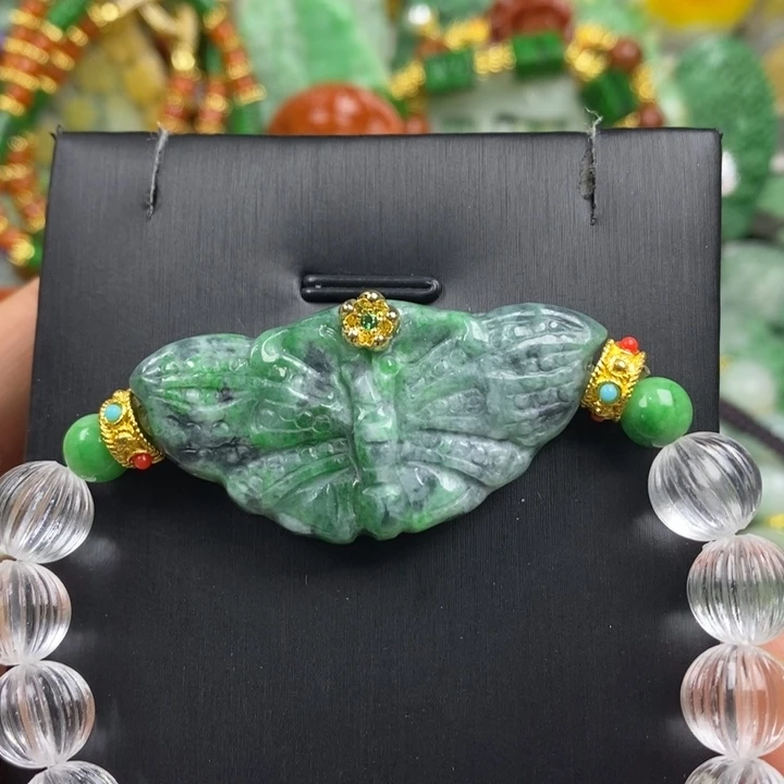 翡翠未镶嵌吊坠(赠链)