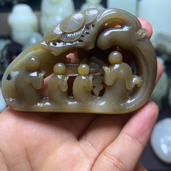 和田玉未镶嵌颈饰