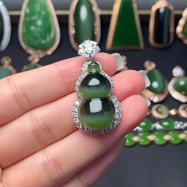 理***念和田玉银S925镶嵌颈饰